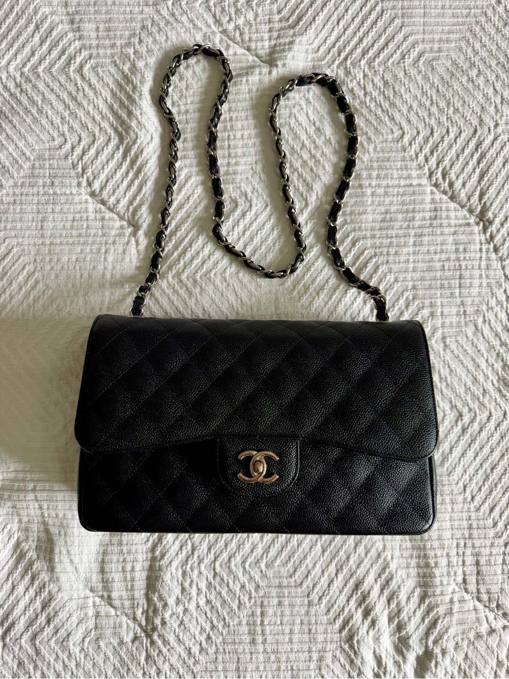 Chanel Classic Jumbo Flap Bag in excellent condition